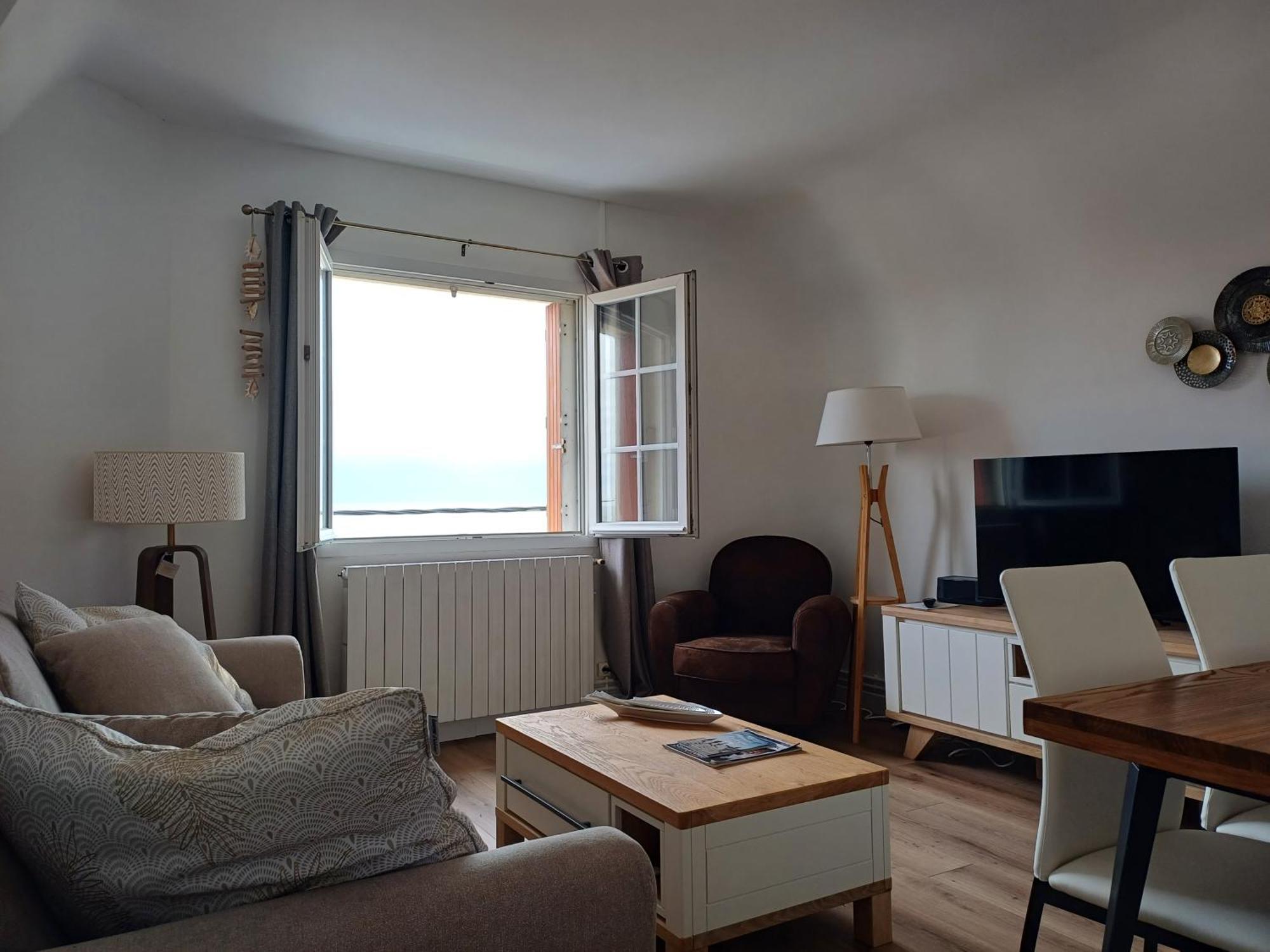 Au Gre Des Marees 2 Appartement Face A La Mer 2Eme Etage Ault Esterno foto