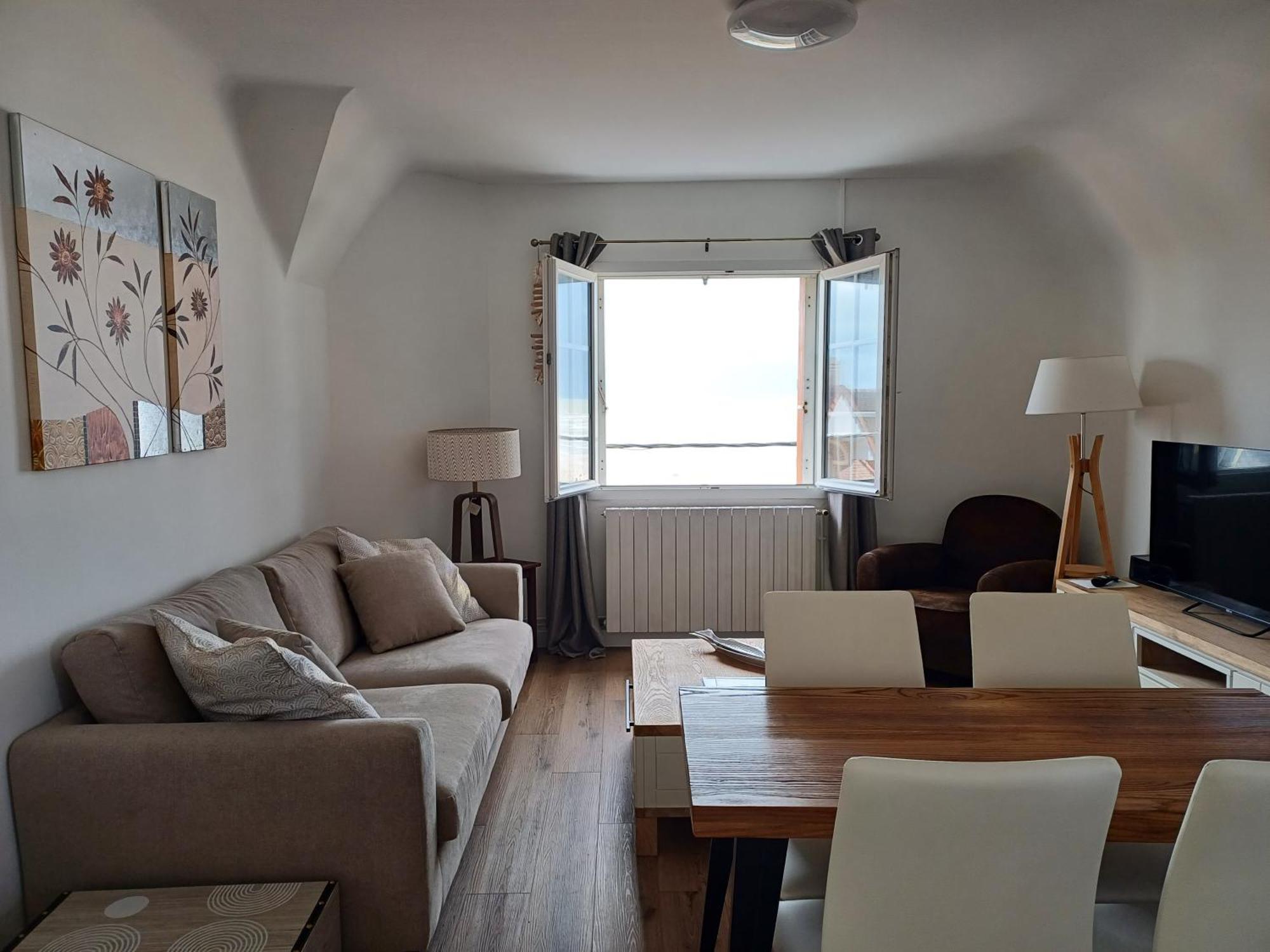 Au Gre Des Marees 2 Appartement Face A La Mer 2Eme Etage Ault Esterno foto